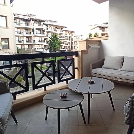 Premium Oasis Club דירה לוזנטס