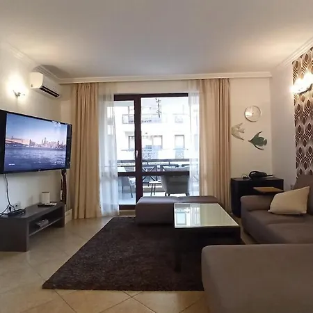 Premium Oasis Club شقة *